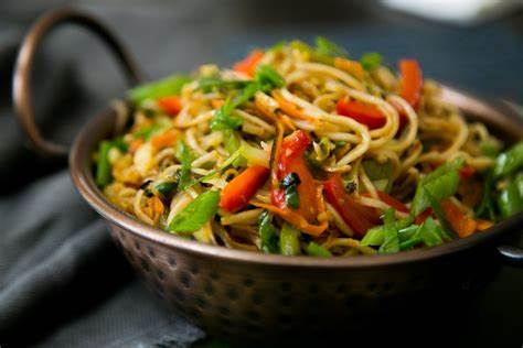 Veg Hakka Noodles